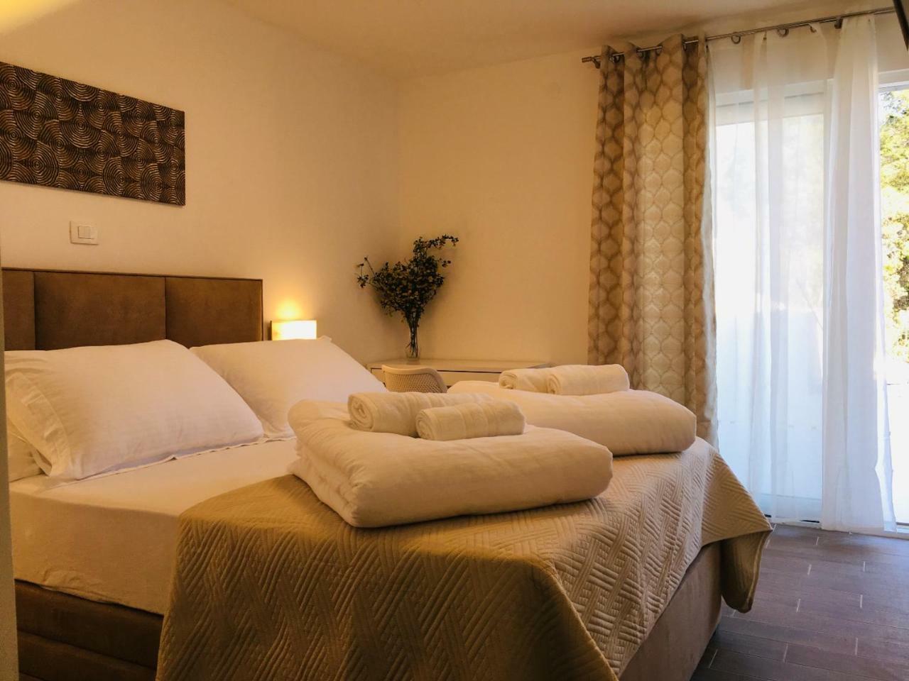 Holiday Hvar Lux Basina Eksteriør bilde